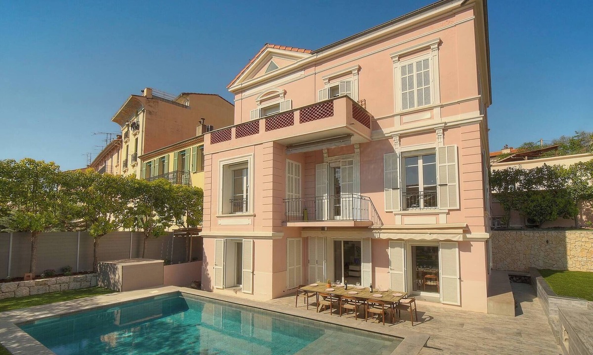 Riou - Petit Juas - Av de Grasse Villa | 13491130 FRGK French Riviera Villa with Private Pool AC