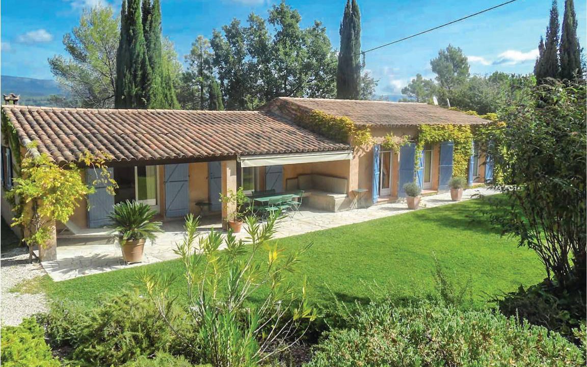 Tourrettes House | 136 m² House ∙ 3 bedrooms ∙ 6 guests
