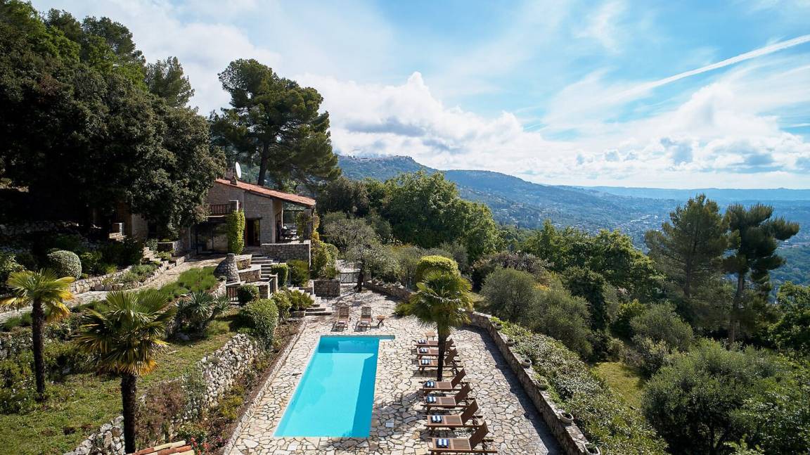 Speracedes Villa | 180 m² Villa ∙ 5 bedrooms ∙ 10 guests