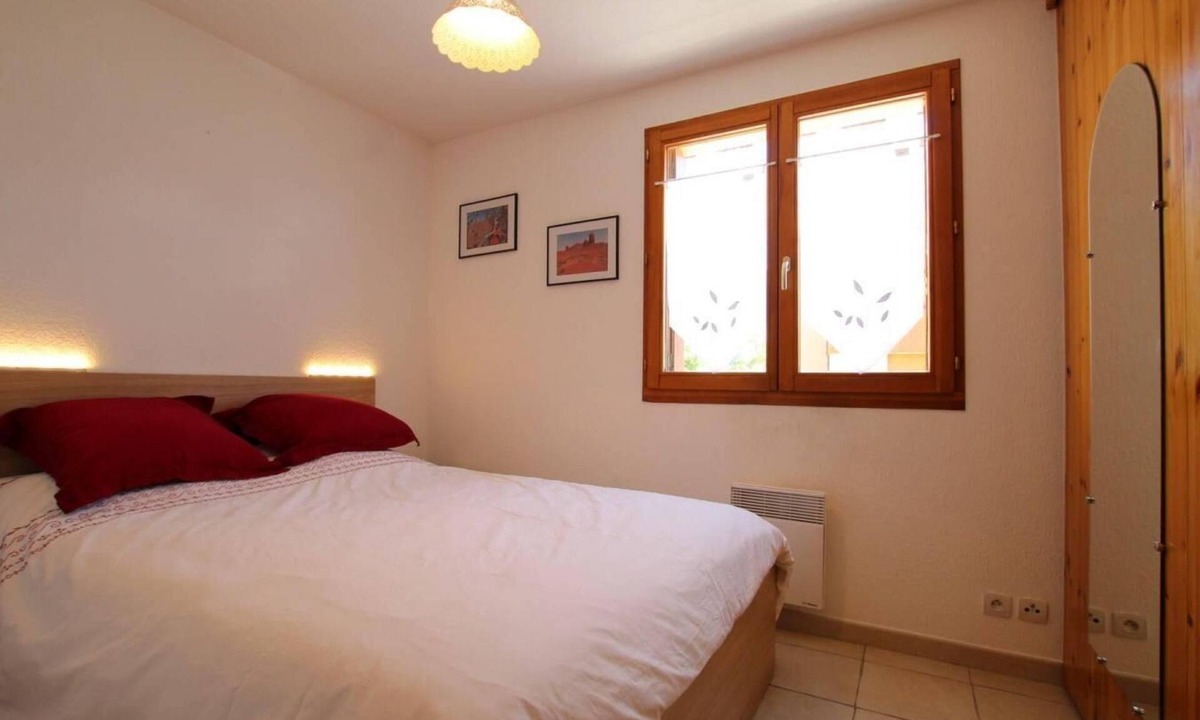 Forville Apartment | 1st floor, view panoramic, balcony, tv, 55m², Serre Chevalier