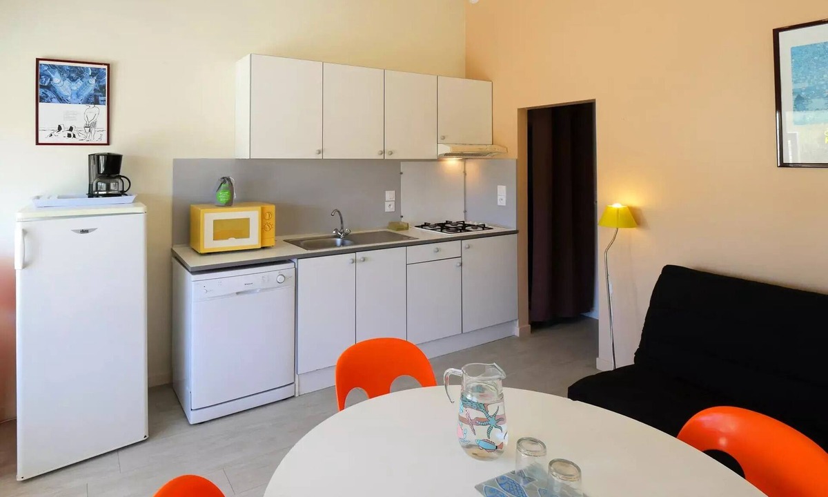 Saint-Hilaire-de-Riez Villa | 2-Bedroom Vacation Rental for 4–6 People