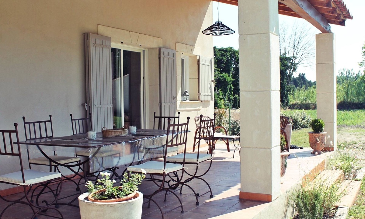 Eygalieres House | 2 * CLASS HOUSE WITH SWIMMING POOL IN THE COUNTRYSIDE AT EYGALIERES