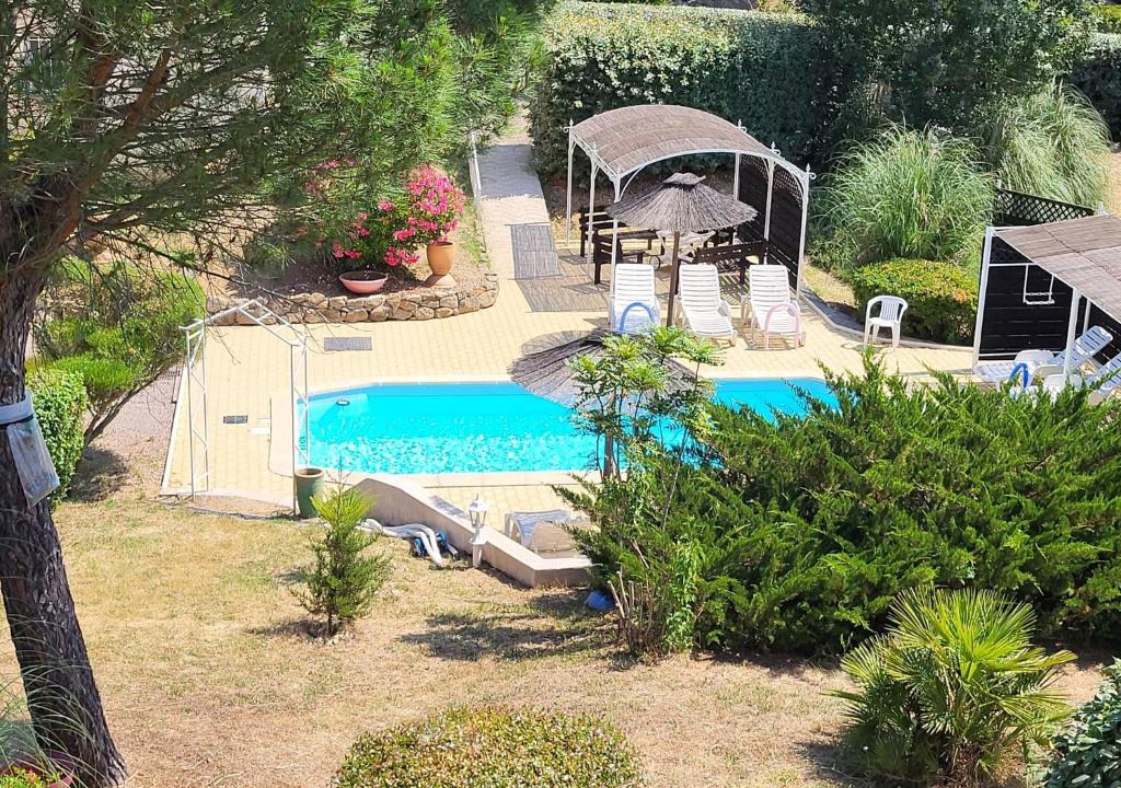 Les Esterets du Lac House | 2 Gites ,15mn de Cannes, Fréjus, St Raphael, Villa la Soleiade ,clim, piscine, parking, wifi, au Lac de Saint-Cassien VAR