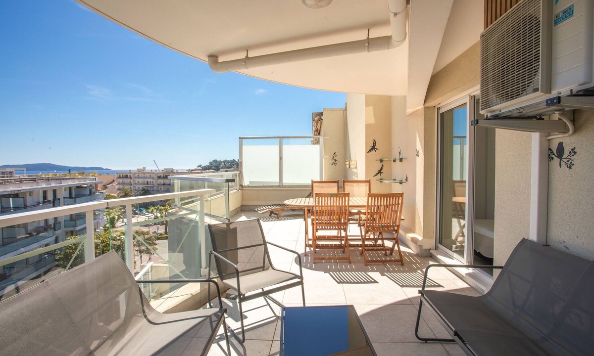 Cavaliere Apartment | 2-Room Apartment with Sea View Terrace, Balcony, and Air Conditioning