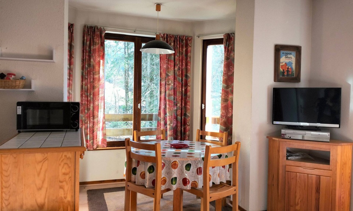Villard-de-Lans Apartment | 2-room apartment near slopes, balcony, sleeps 4-6