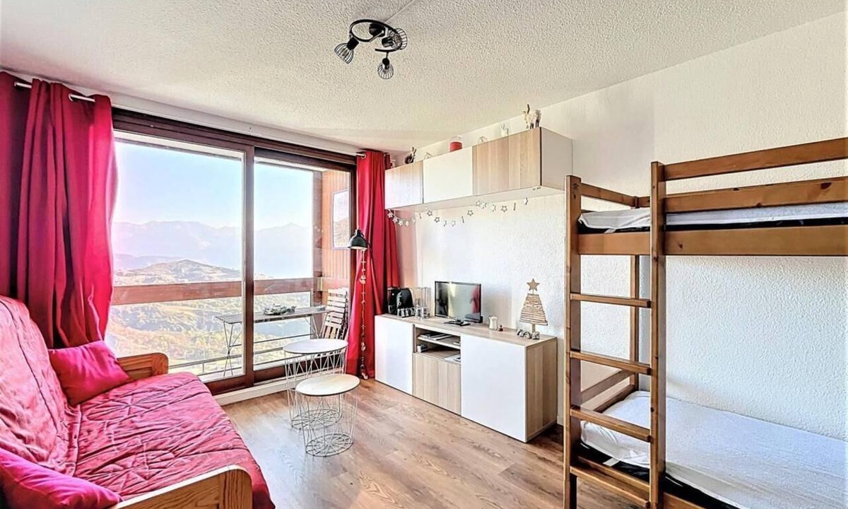 Le Corbier Apartment | 200m from resort center, 18th floor, view mountain, swimming pool, balcony, tv, ski locker, 22m²