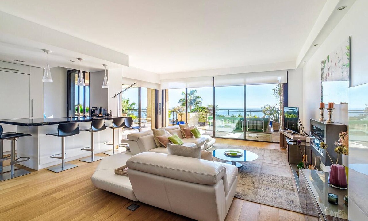 Golfe Juan Apartment | 3 bedroom gorgeous apartment in Vallauris