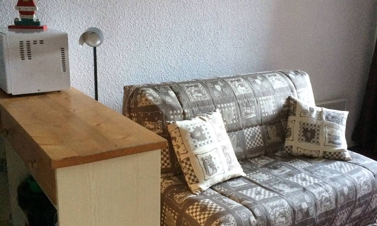 Correncon-en-Vercors Apartment | 32m² Studio near slopes, balcony, parking, 4 guests