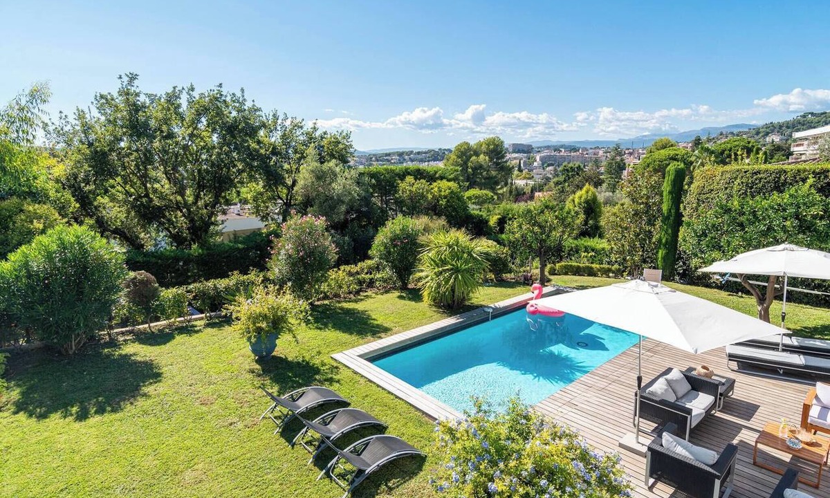 Le Cannet Villa | 4 Bedrooms Villa In Le Cannet