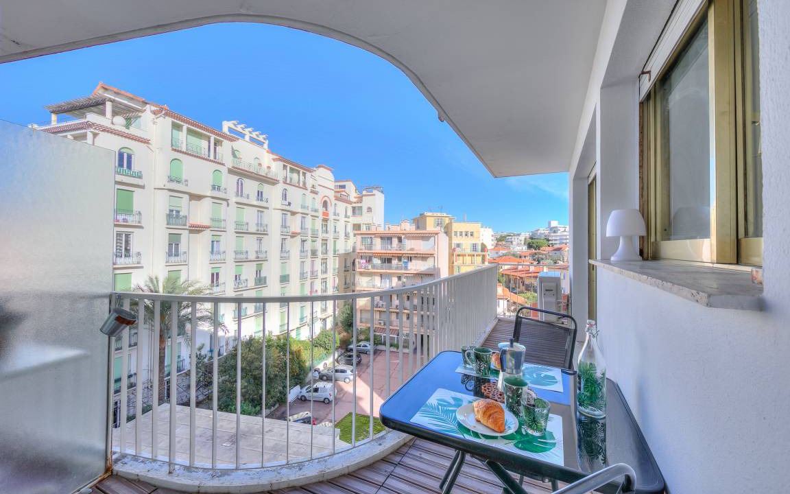 Juan-les-Pins Apartment | 56 m² Apartment ∙ 2 bedrooms ∙ 5 guests