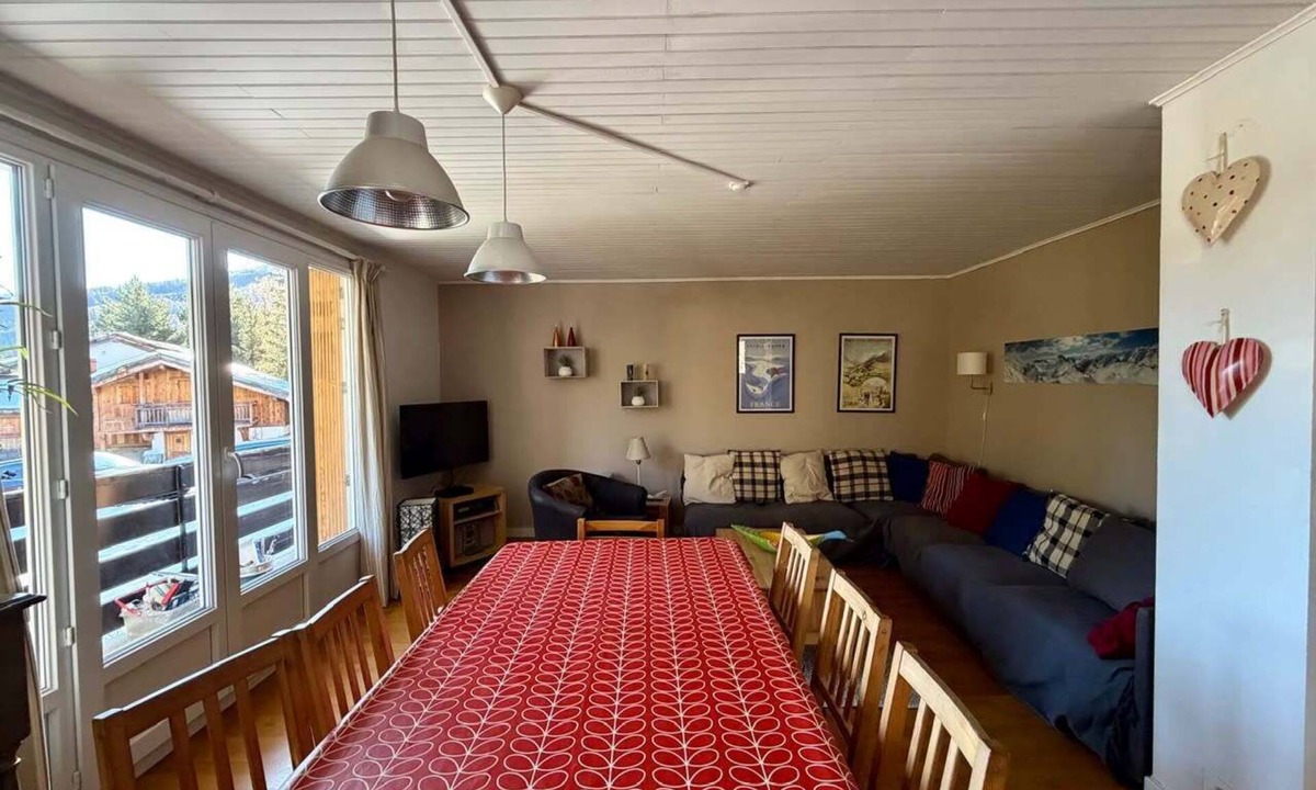 La Salle-les-Alpes Apartment | 75m² With Balcony Near The Slopes!