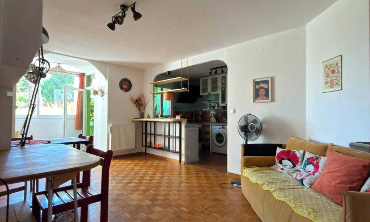Beaux Arts-Boutonnet Apartment | A small, green oasis of peace spanning 80 square meters in Montpellier, Boutonnet