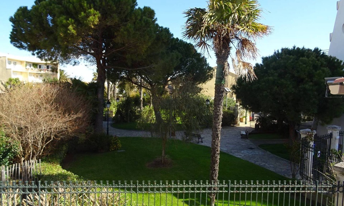 Palavas-les-Flots Apartment | Air-conditioned 1 BR near Palavas beach center