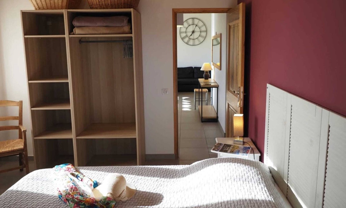 Le Barroux House | Air-Conditioned Villa Figuière (2 bedrooms and living room with kitchen)