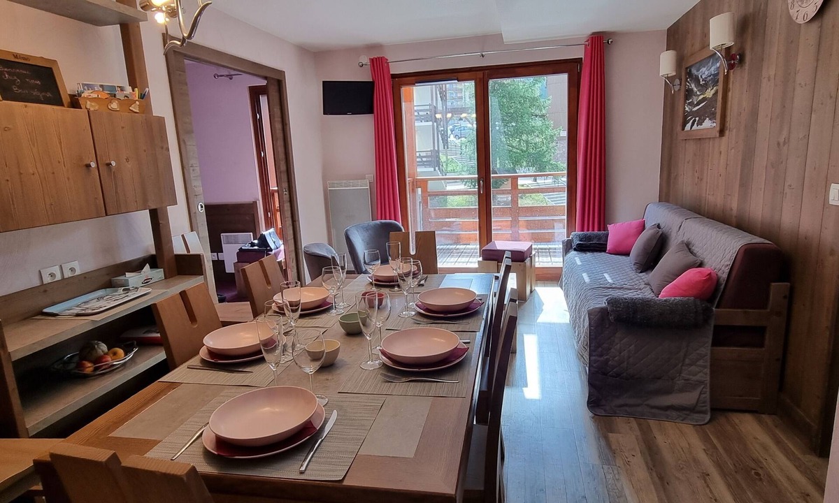 Risoul Apartment | APARTMENT 3 BEDROOMS 2 BATHROOMS WITH SWIMMING POOL NEAR THE SLOPES