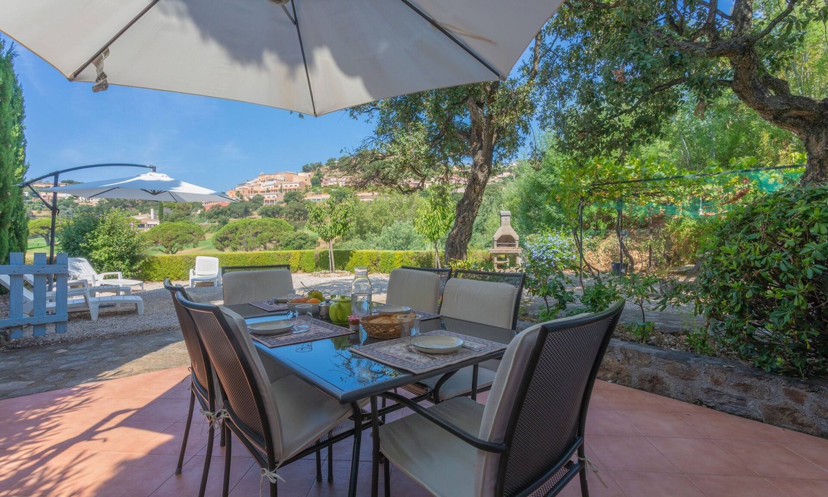 La Nartelle Apartment | Apartment 'Bel 4p St-Maxime' with Private Terrace, Garden, and Wi-Fi