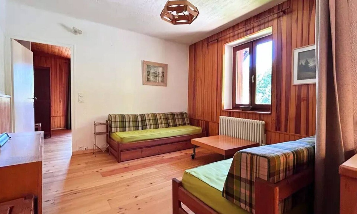 Pelvoux Apartment | Apartment in Pelvoux for 4 People – Charm and Comfort in the Heart of the Écrins