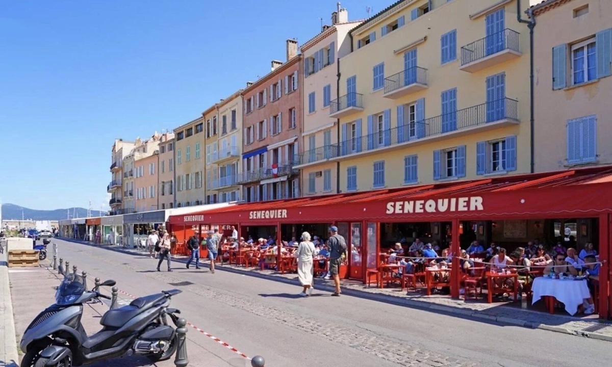 Saint-Tropez City Centre Apartment | Apartment in the port of Saint-Tropez