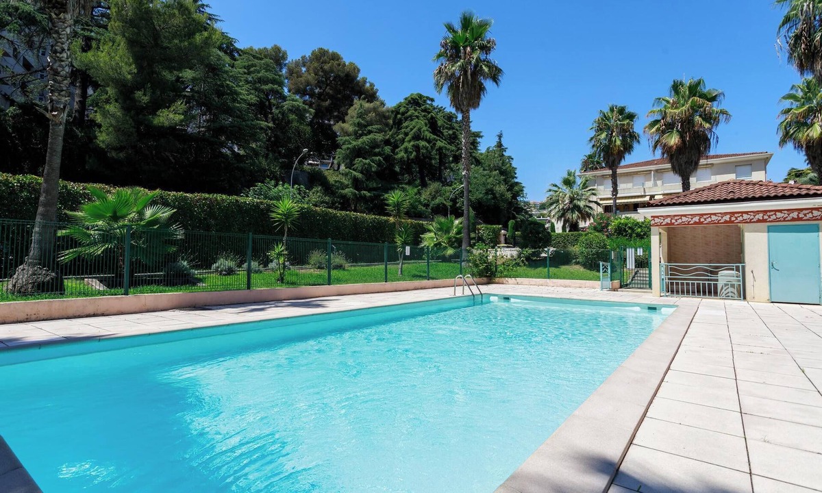La Californie Apartment | Apartment with pool