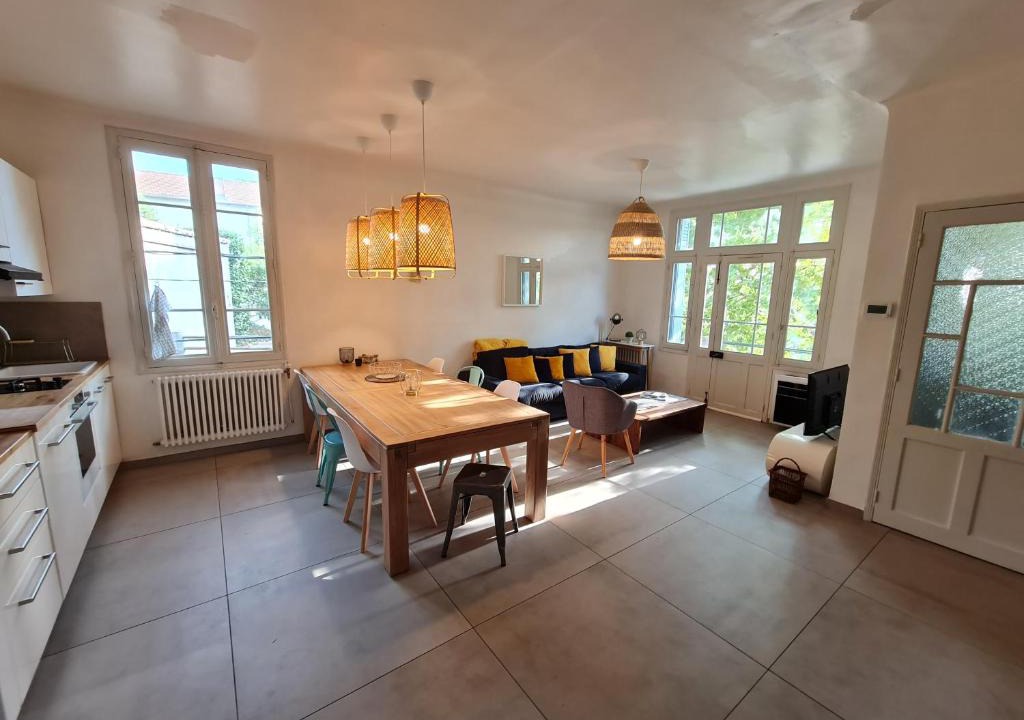 Villeneuve-les-Avignon Apartment | Appart Villa Magnolia Villeneuve les Avignon - Provence