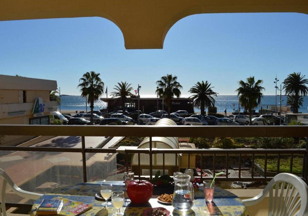 Frejus Plage Apartment | Appartement Fréjus, 1 pièce, 4 personnes - FR-1-226A-293