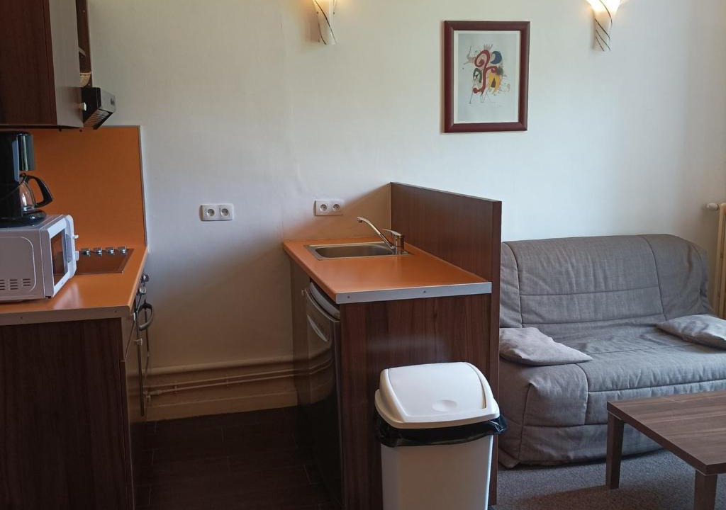 Jausiers Apartment | Appartement T3 dans Château à Jausiers pour 6 pers, balcon, animaux acceptés - FR-1-165B-4