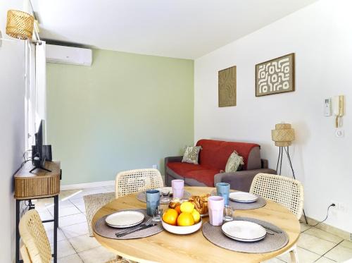 Juan-les-Pins Apartment | Au coeur de Juan-les-Pins, Magnifique Appartement, Clim, 30m de la Plage