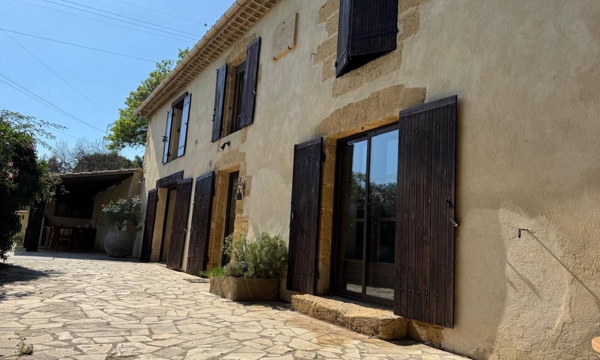Salon-de-Provence House | Authentic Provencal Mas