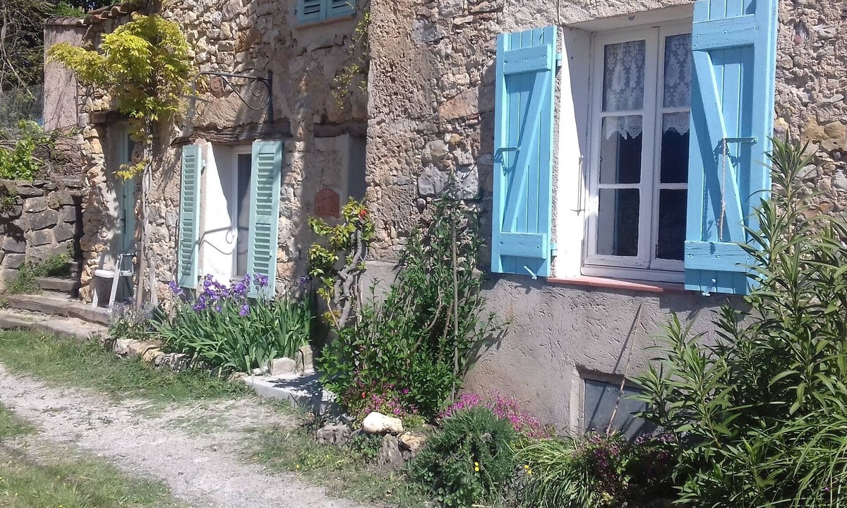 Flayosc House | Authentic stone family housee in a Provence hamlet between Lorgues and Flayosc
