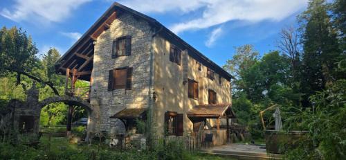 Condamine House | Authentic Water Mill