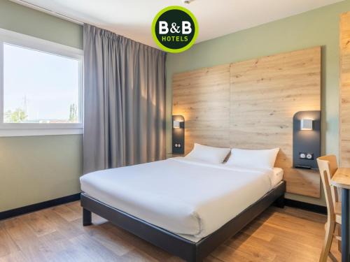 Saint-Martin-de-Crau Hotel | B&B HOTEL Saint-Martin-de-Crau Alpilles Camargue