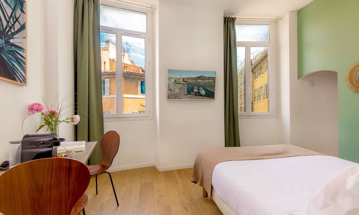 Opera Apartment | B4 Tropiques-Apartment-Apartment-Wet room-Harbor View