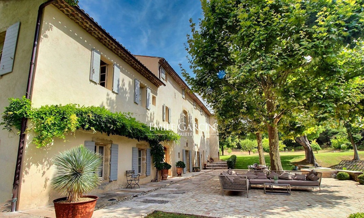Villelaure House | Bastide for rent South Luberon on a wine estate