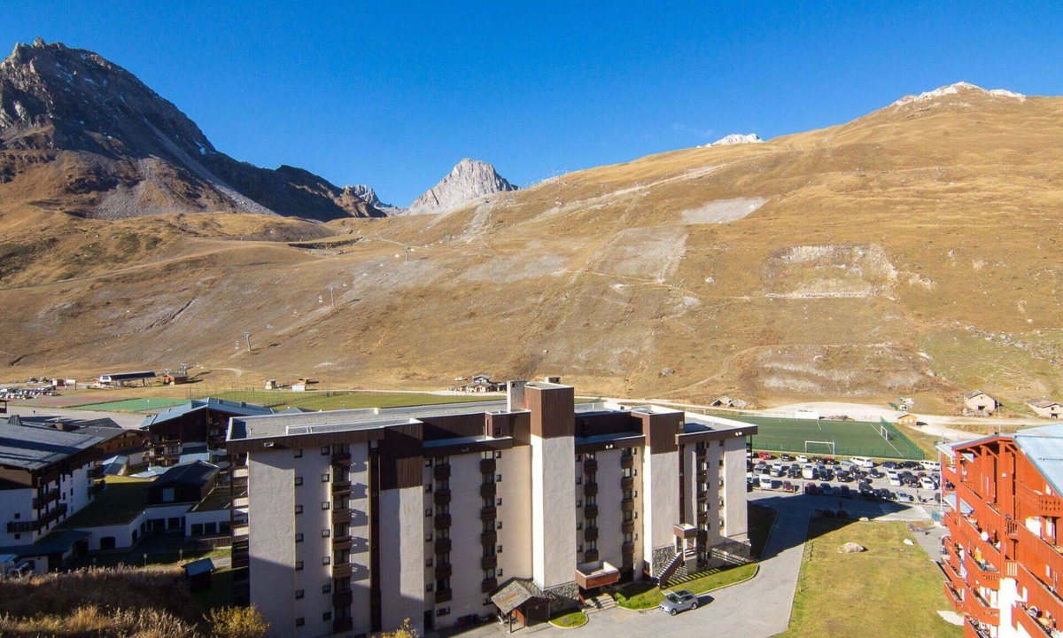 Val Claret Apartment | Beautiful apartment for 6 people with WIFI, TV and balcony
