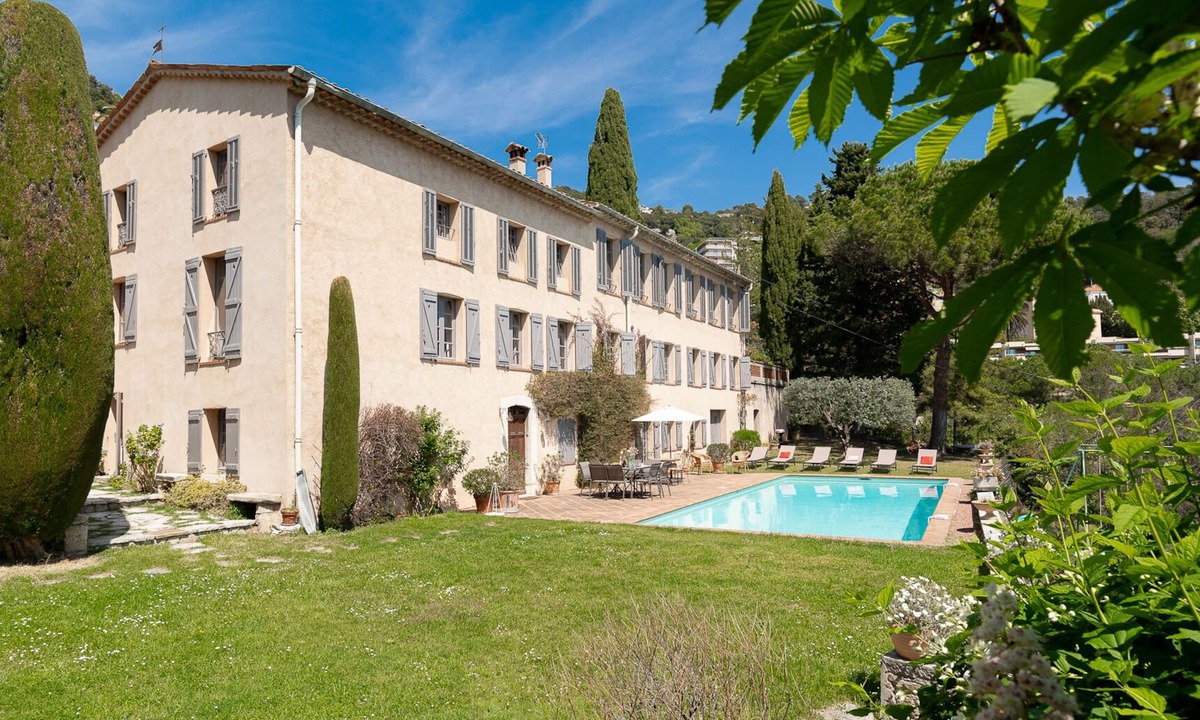 Grasse House | Beautiful historic house in Grasse, Côte d'Azur, between sea and mountains.