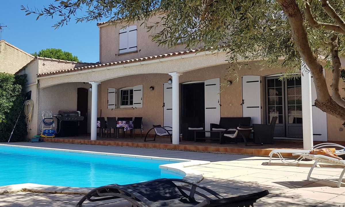 Marseillan Villa | Beautiful, large architect-designed villa with swimming pool, sleeps 10