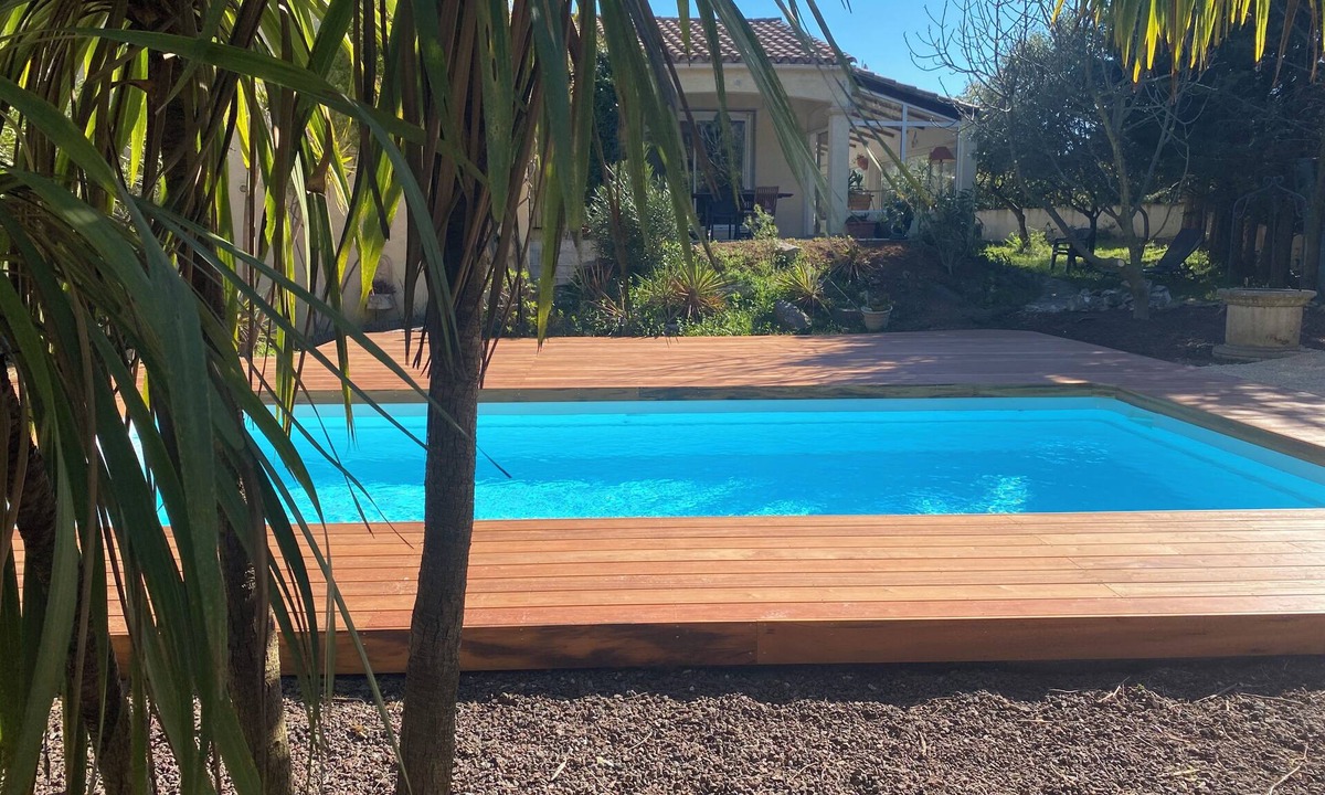 Poulx Villa | Beautiful, quiet villa, not overlooked, 10 minutes from Nîmes!