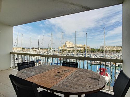 Carnon-Plage Apartment | Bel F3 à Carnon avec piscine, parking, clim et WiFi - FR-1-715-8