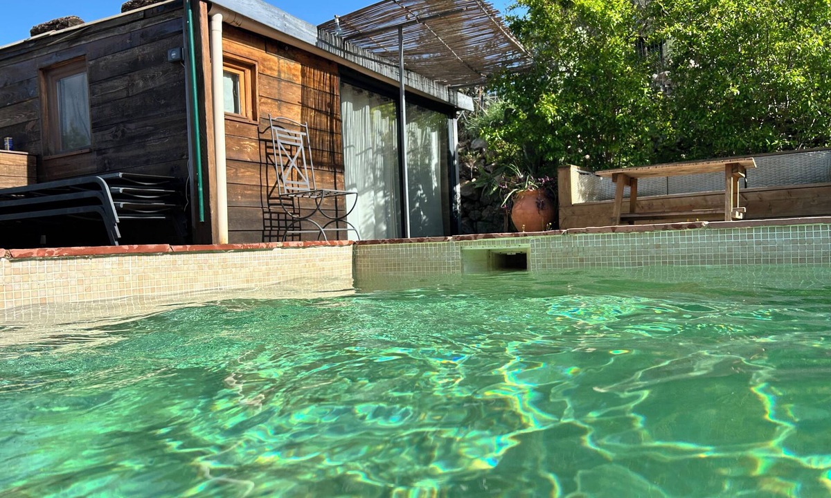 Le Revest-les-Eaux Cabin | Between sea and hill