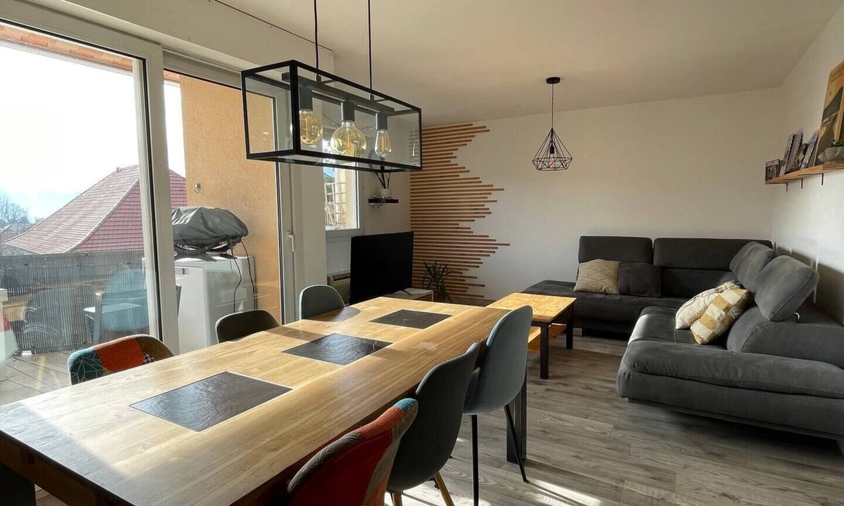 Brison-Saint-Innocent Apartment | Bright duplex with terrace and lake view – Brison-Saint-Innocent