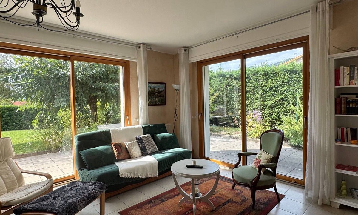 Brison-Saint-Innocent House | Bright Villa near beaches, Wifi, pets allowed