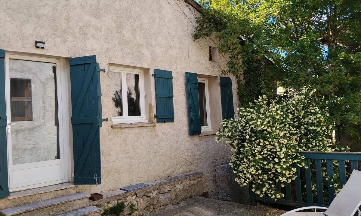 Poyols House | Bright village house with large terrace and small garden