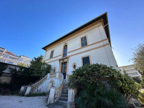Cannes Apartment | C025 Villa Toscane Bel Appartement Bourgeois