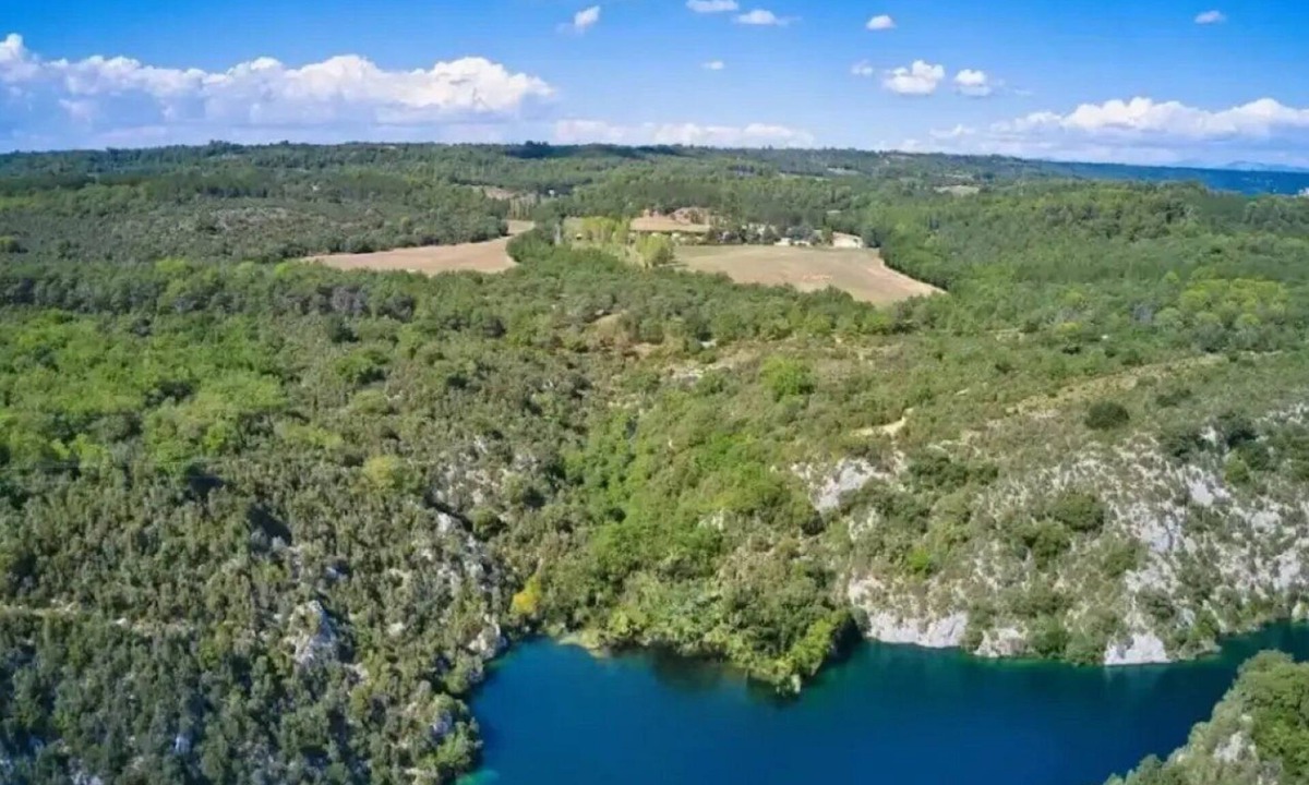 Saint-Laurent-du-Verdon House | Camping 5 étoiles - Piscine - ccbbaai