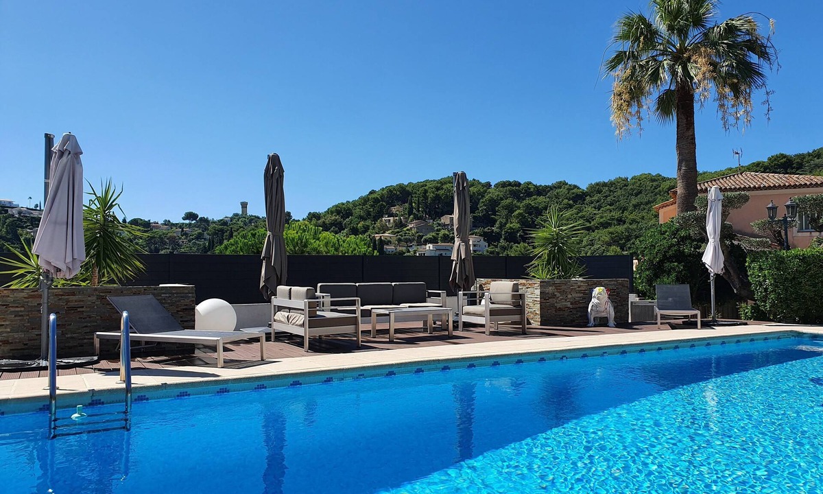 Vallauris Villa | Cannes heights, 140 m2, swimming pool, private garden, Air-conditioned