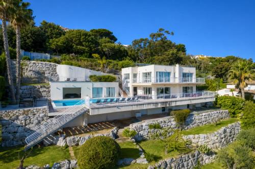 Vallauris Villa | Cannes-SuperCannes-GolfeJuan-VILLA ALAMP-Piscine-Vue mer exceptionnelle