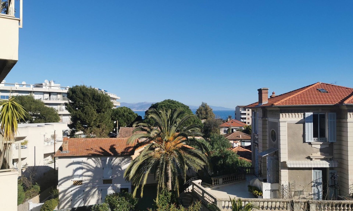 Cap-d'Antibes Apartment | Cap D'Antibes Hermitage 2P with Garage, Terrace, Near Beaches