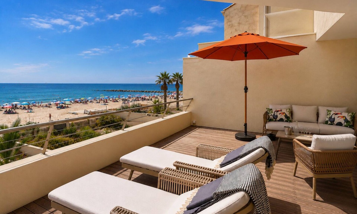 Carnon-Plage Apartment | Carnon Beach First Line Panoramic Views over the Mediterranean