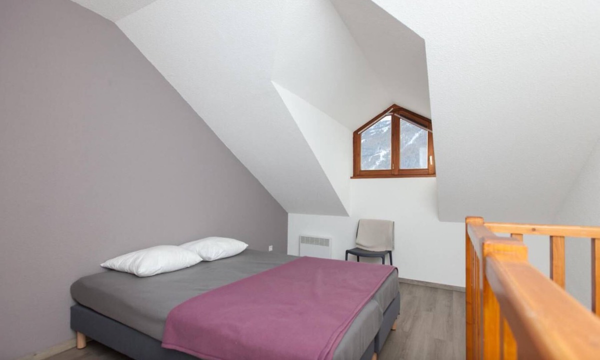 La Salle-les-Alpes Ski Chalet | Chalet, terrace, parking, tv, 61m², Serre Chevalier
