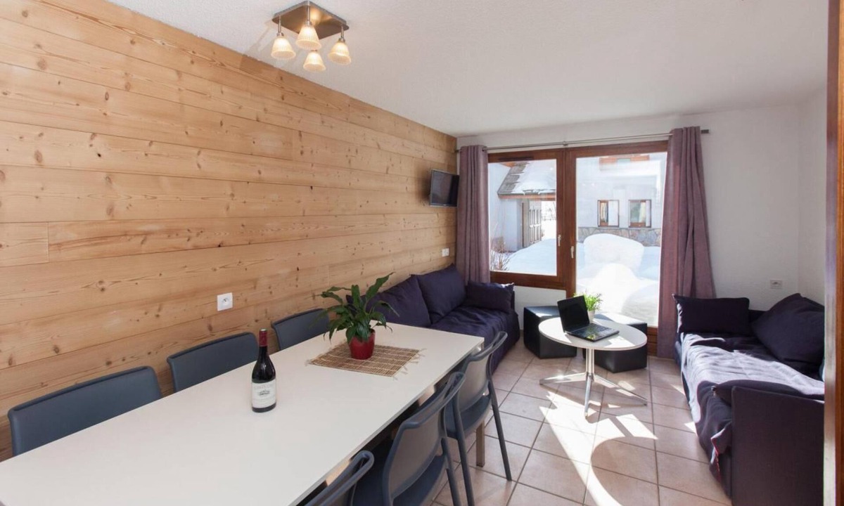 La Salle-les-Alpes Ski Chalet | Chalet, terrace, parking, tv, 45m², Serre Chevalier